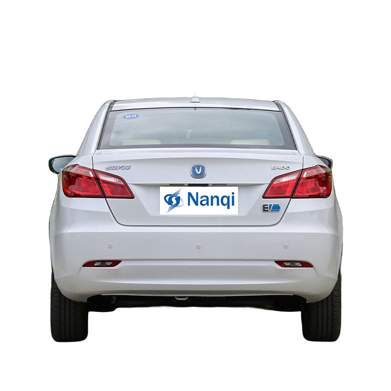 Changan EADO EV 460 New Energy Electric Car 4 deuren 5 zitplaatsen Notchback