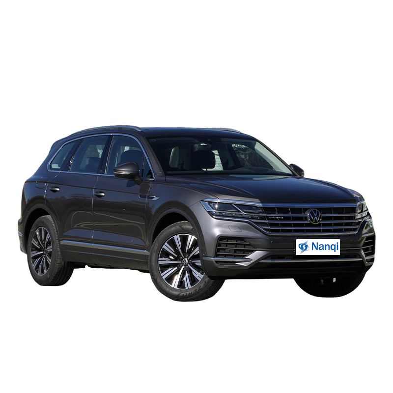 Mode Volkswagen Touareg SUV PHEV 2.0T 252 HP L4 VW Touareg Zwarte Edition