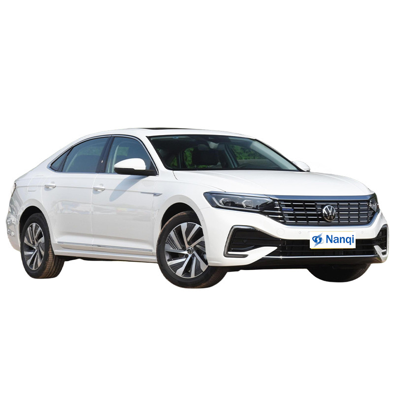 200 km/u 1,4 ton VW Passat Volkswagen Plug-in hybride SUV Hoge snelheid