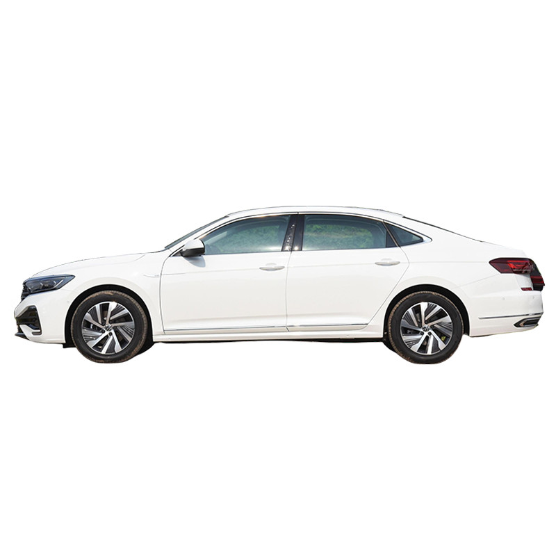 200 km/u 1,4 ton VW Passat Volkswagen Plug-in hybride SUV Hoge snelheid