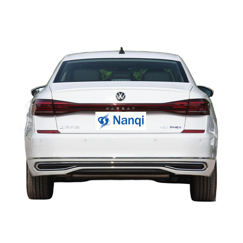 200 km/u 1,4 ton VW Passat Volkswagen Plug-in hybride SUV Hoge snelheid